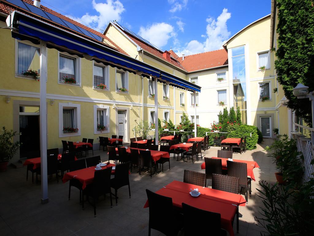 Hotel Korona Wellness, Rendezveny Es Borszalloda Eger Exterior photo